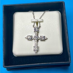🆕 Moissanite and sterling silver cross necklace